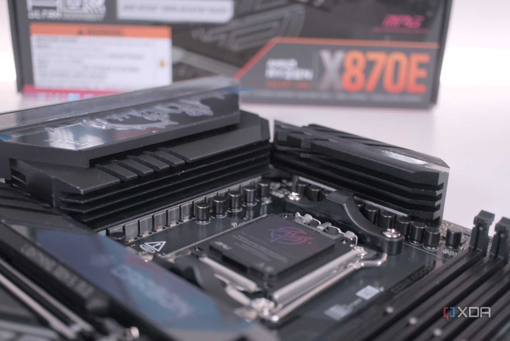 An image of the MSI MPG X870E Carbon WiFi VRM heatsinks