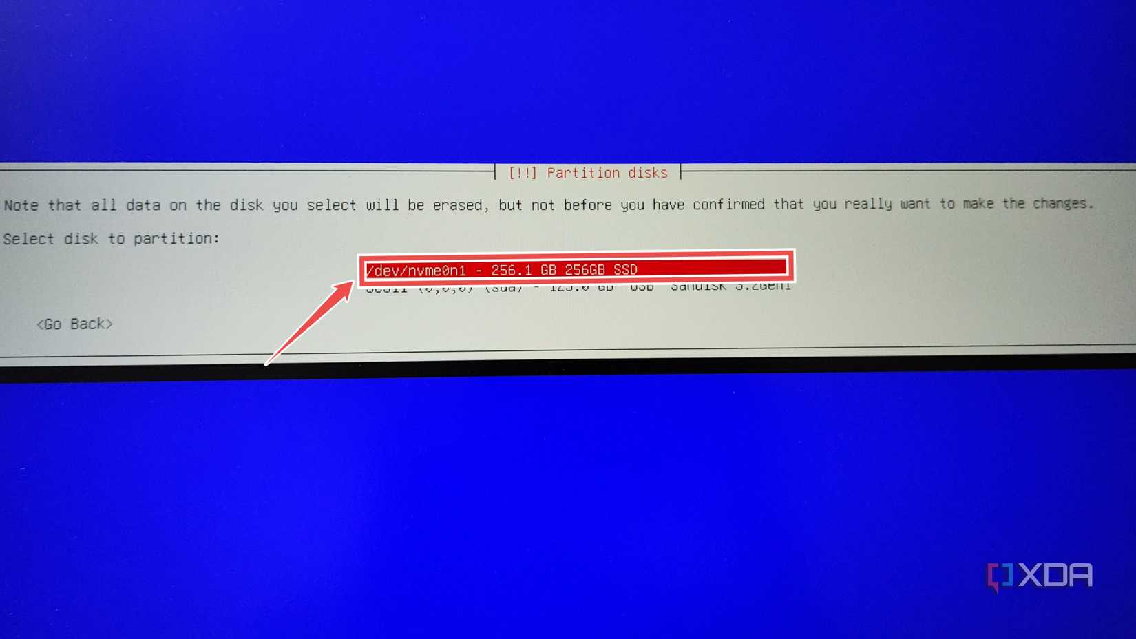 Picking the boot drive in the OMV installation wizard
