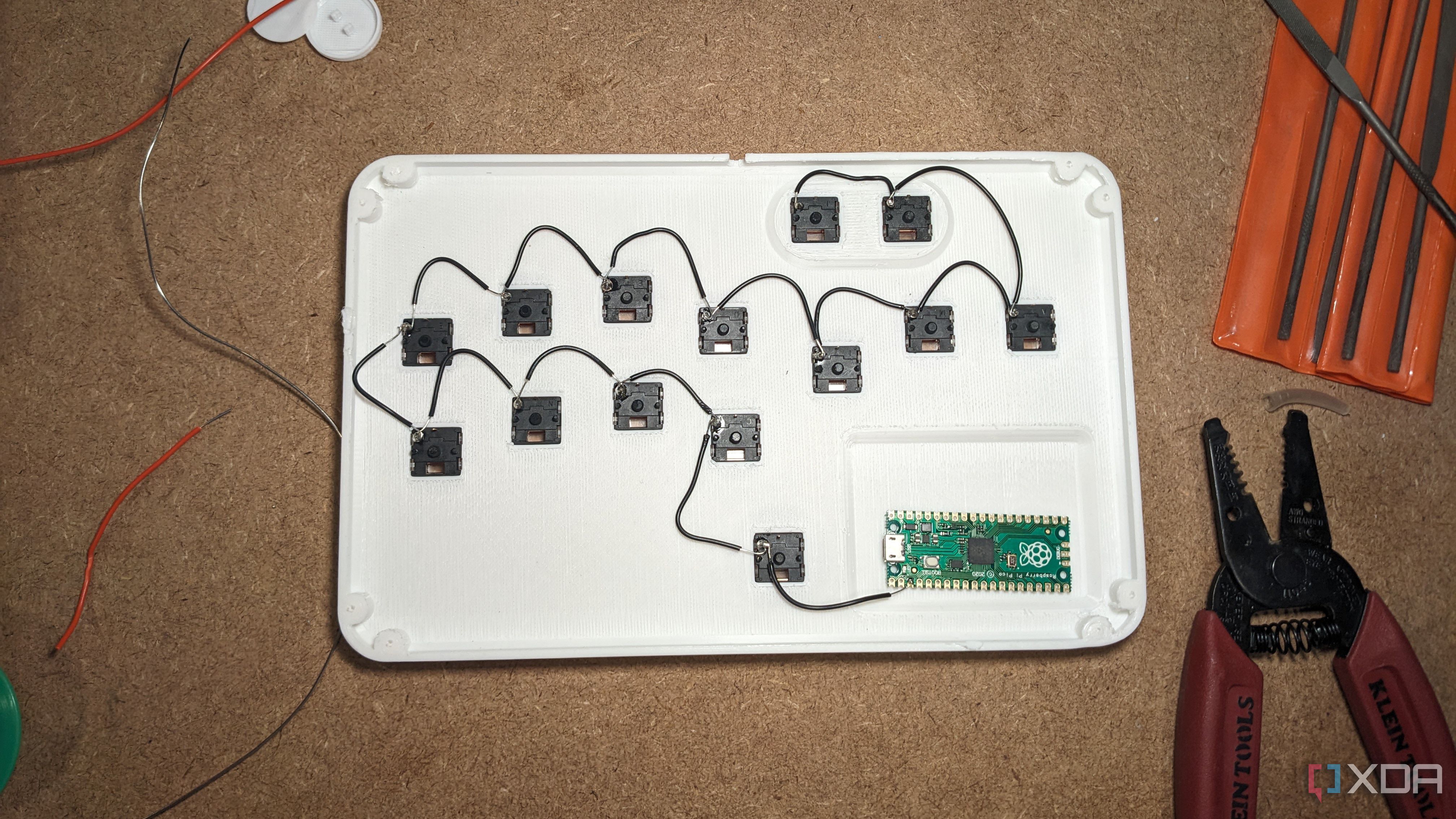 Slimbox fightstick with the ground wires connected
