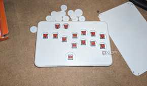 fronts of Choc switches on Slimbox fightstick