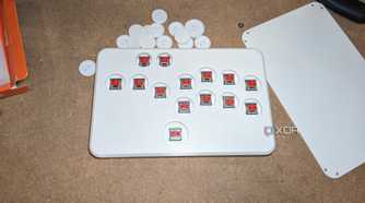 fronts of Choc switches on Slimbox fightstick