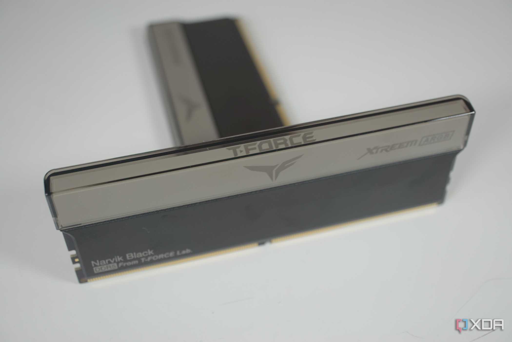 TeamGroup T-FORCE XTREE ARGB DDR5 top angle