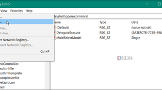 shows exporting windows registry to back it up