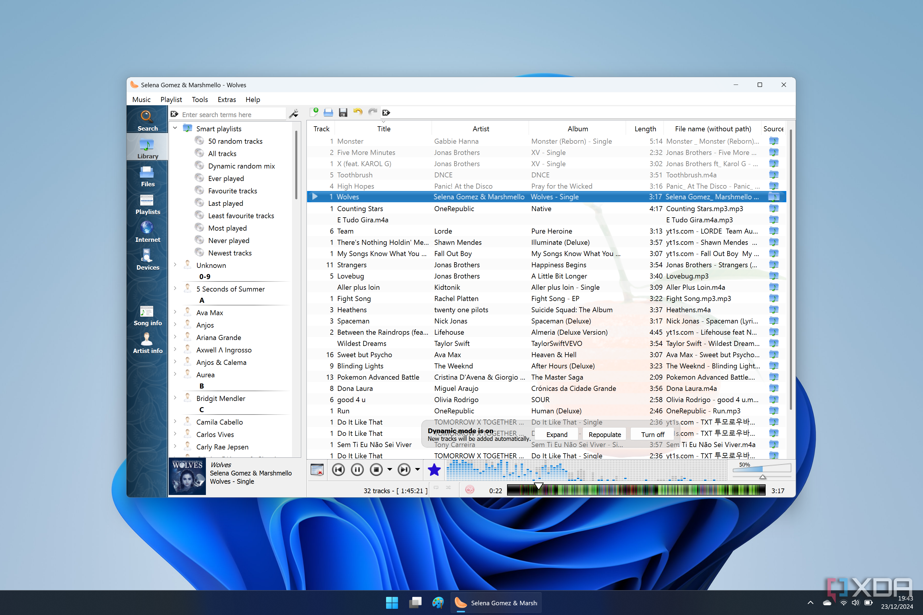 Screenshot of Clementine on Windows 11 with a large playlist loaded and a list of automatically created playlists on the left side
