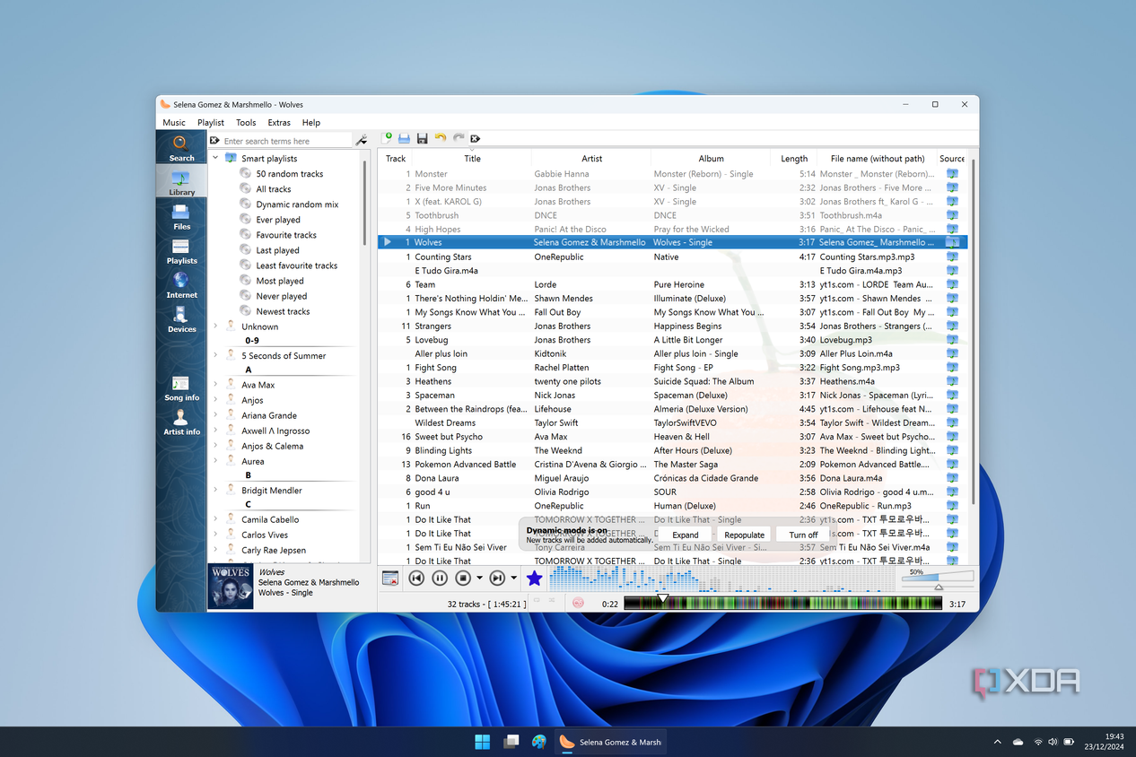 Screenshot of Clementine on Windows 11 with a large playlist loaded and a list of automatically created playlists on the left side