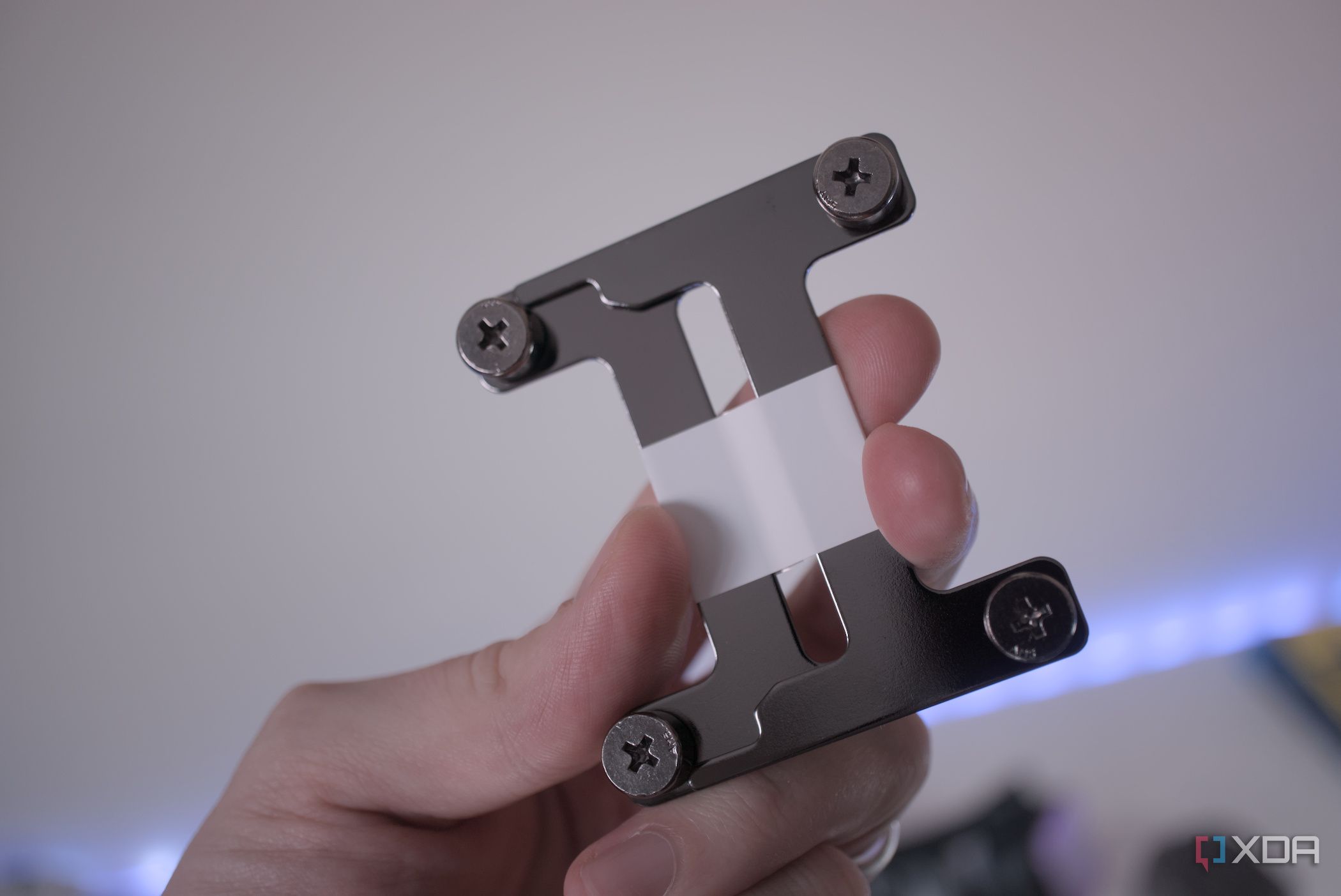 Corsair iCUE Link Titan 360 RX RGB bracket