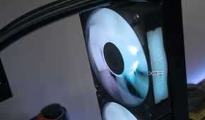 Corsair iCUE Link Titan 360 RX RGB fan lighting