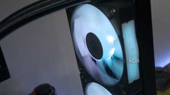 Corsair iCUE Link Titan 360 RX RGB fan lighting