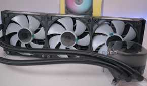 Corsair iCUE Link Titan 360 RX RGB