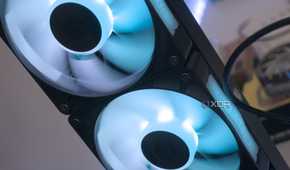 Corsair iCUE Link Titan 360 RX RGB fan lighting