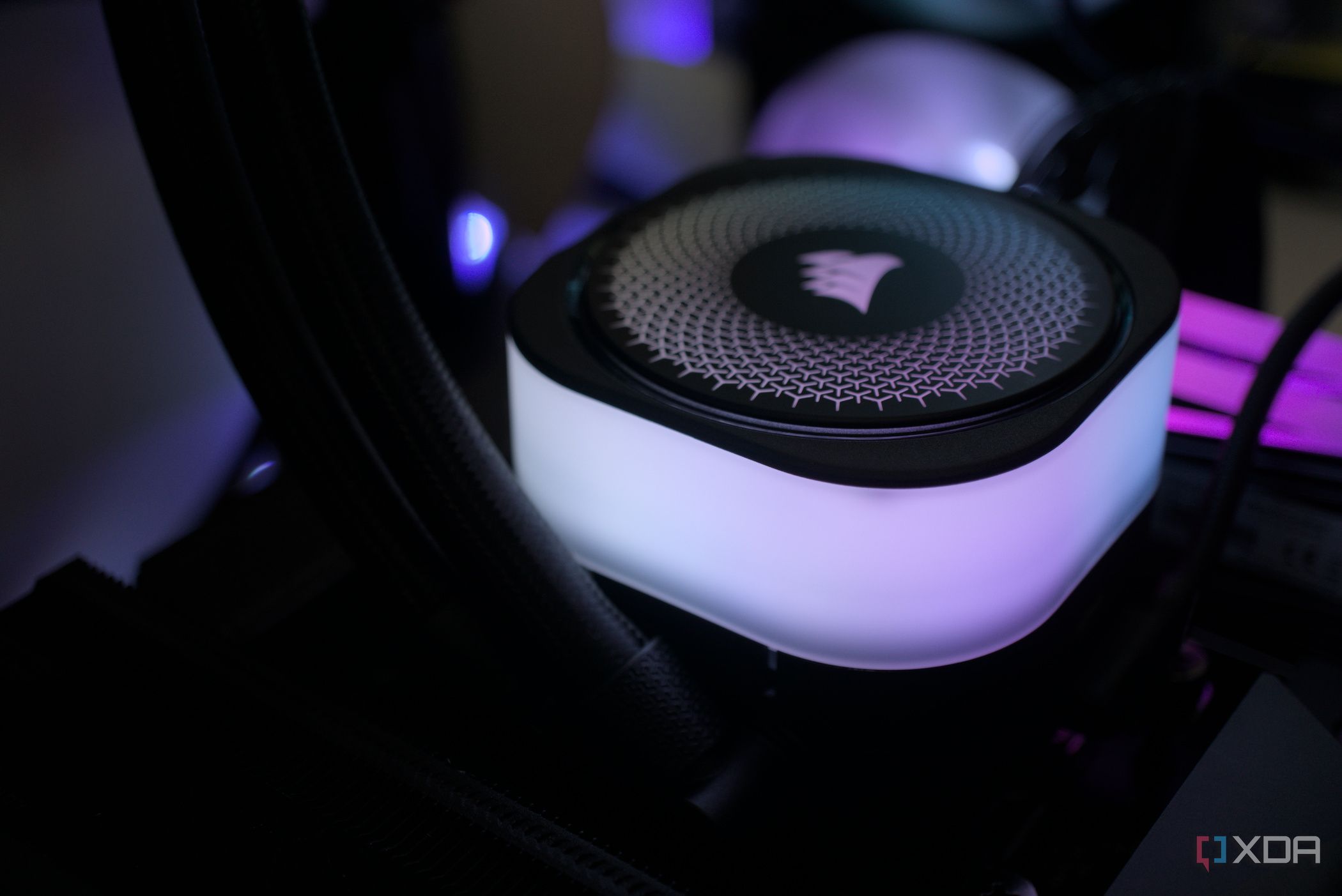 Corsair iCUE Link Titan 360 RX RGB pump on