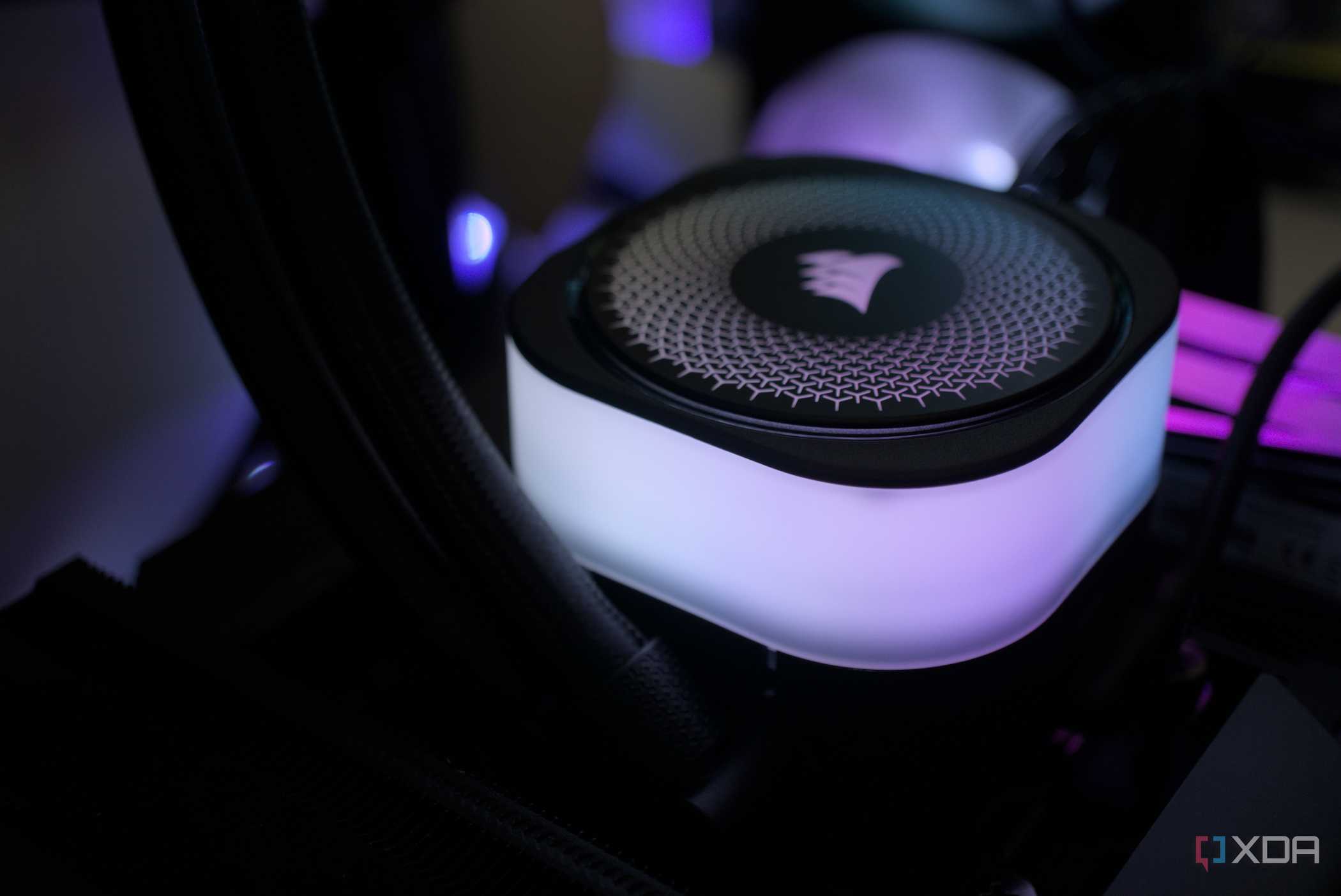 Corsair iCUE Link Titan 360 RX RGB pump on