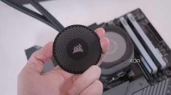 Corsair iCUE Link Titan 360 RX RGB pump lid