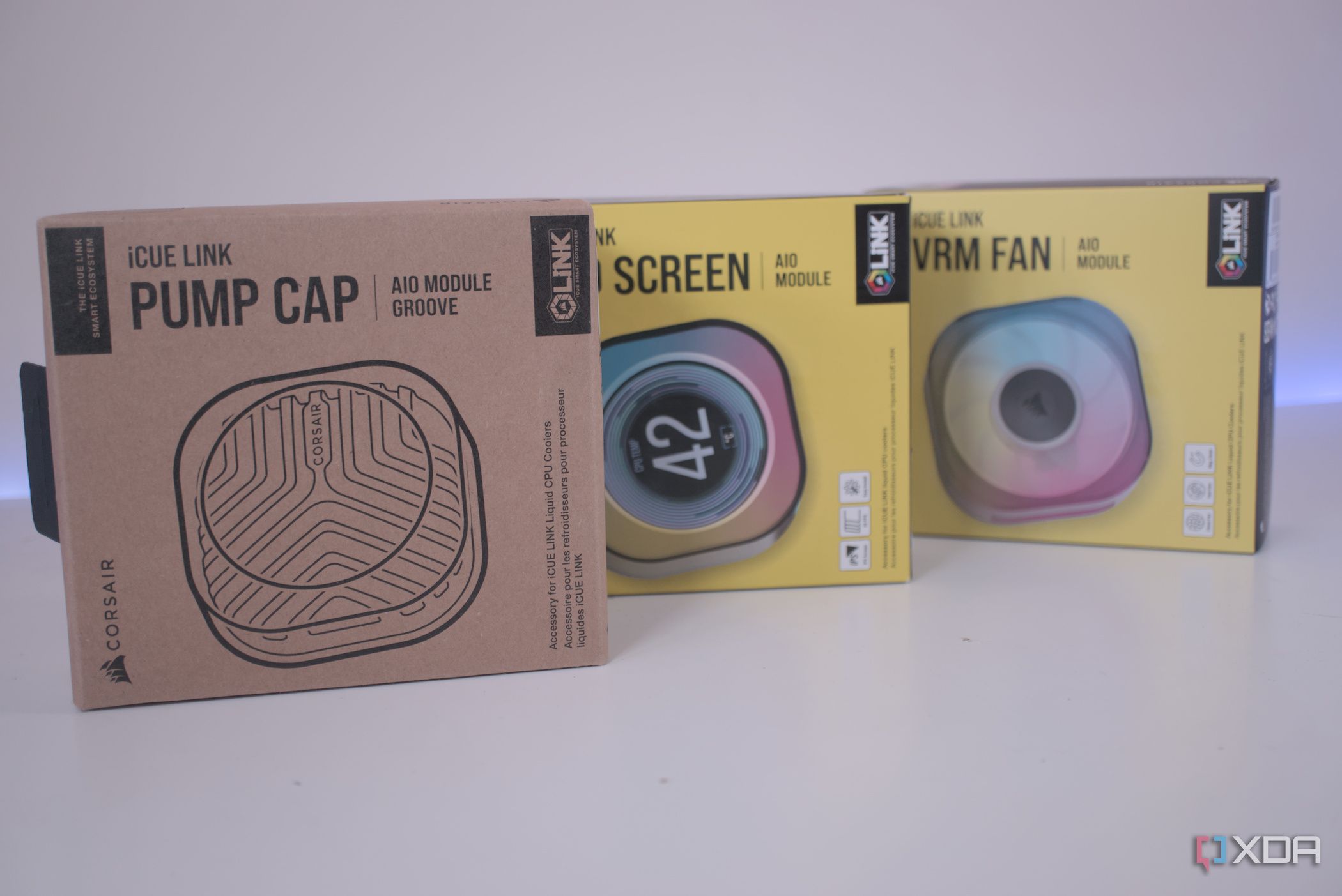 Corsair iCUE Link Titan 360 RX RGB pump caps
