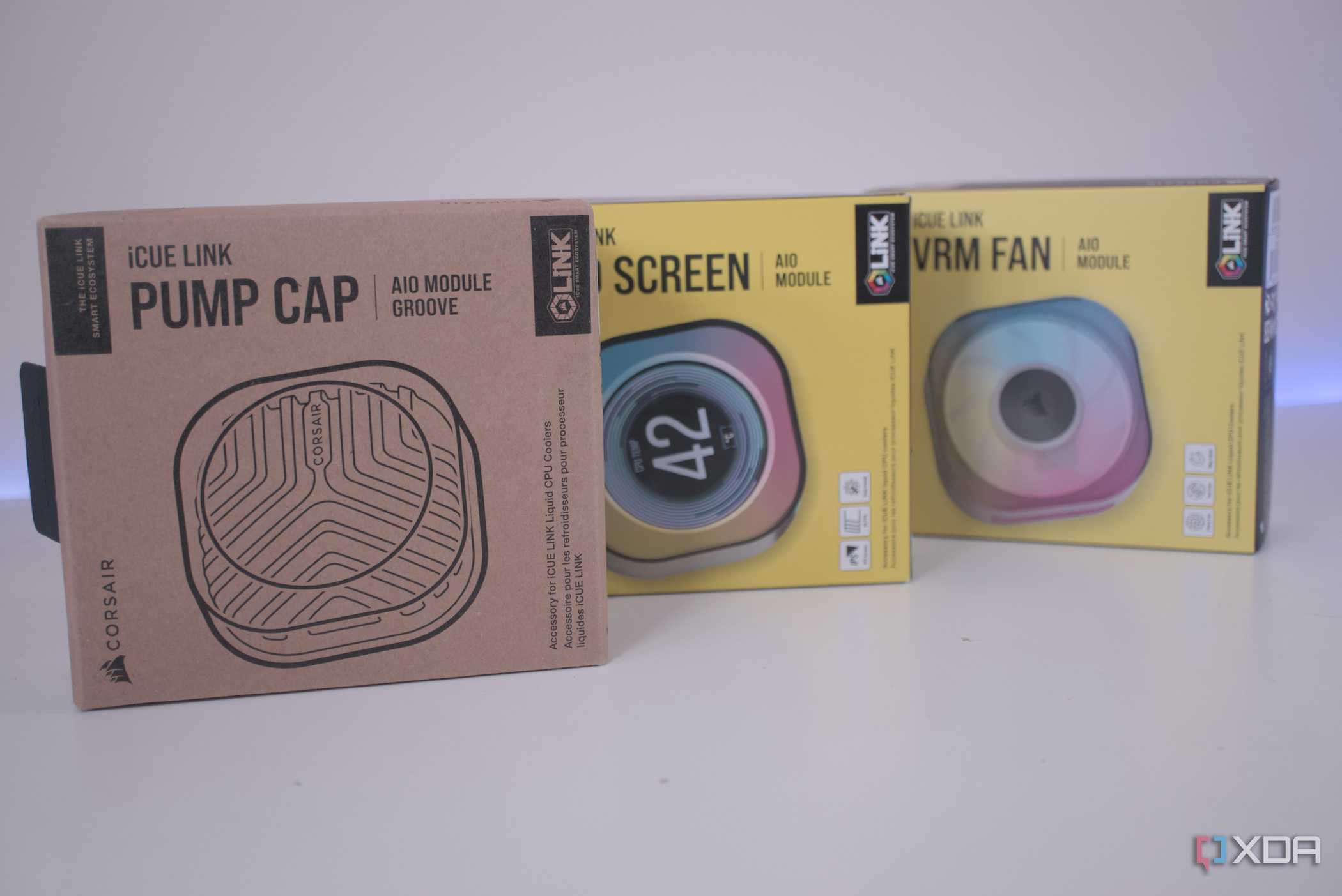 Corsair iCUE Link Titan 360 RX RGB pump caps