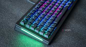 Side light of the Glorious GMMK 3 Pro HE