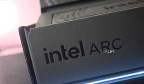 Intel Arc B580 GPU box.