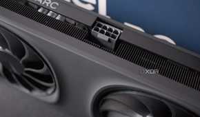 Intel Arc B580 power port