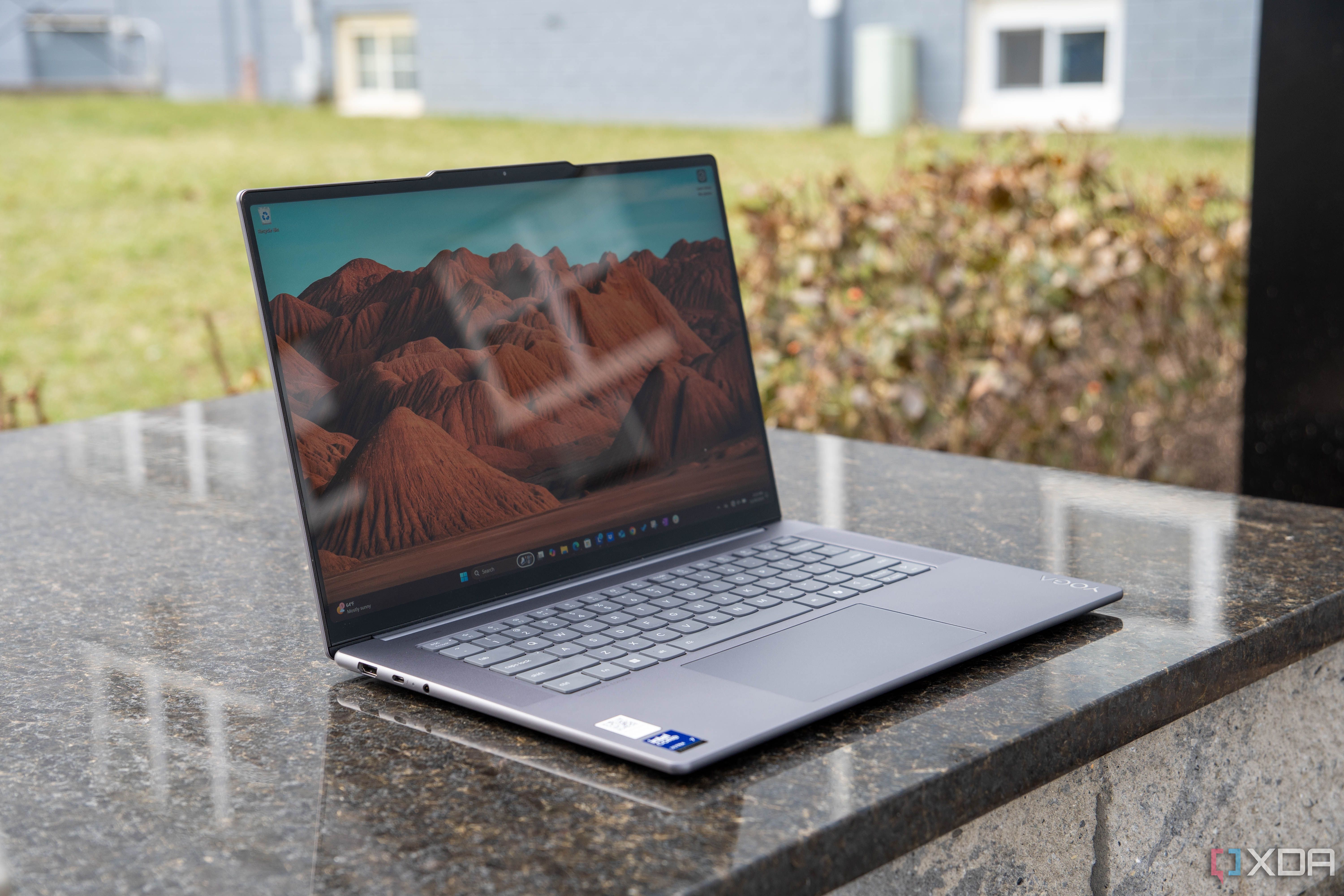 Lenovo Yoga Slim 7i Aura Edition review Lenovo Yoga Slim 7i Aura Edition review