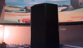 Netgear Nighthawk RS300 side