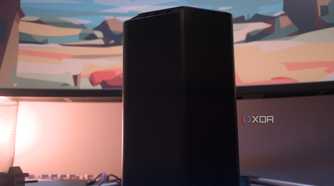 Netgear Nighthawk RS300 side