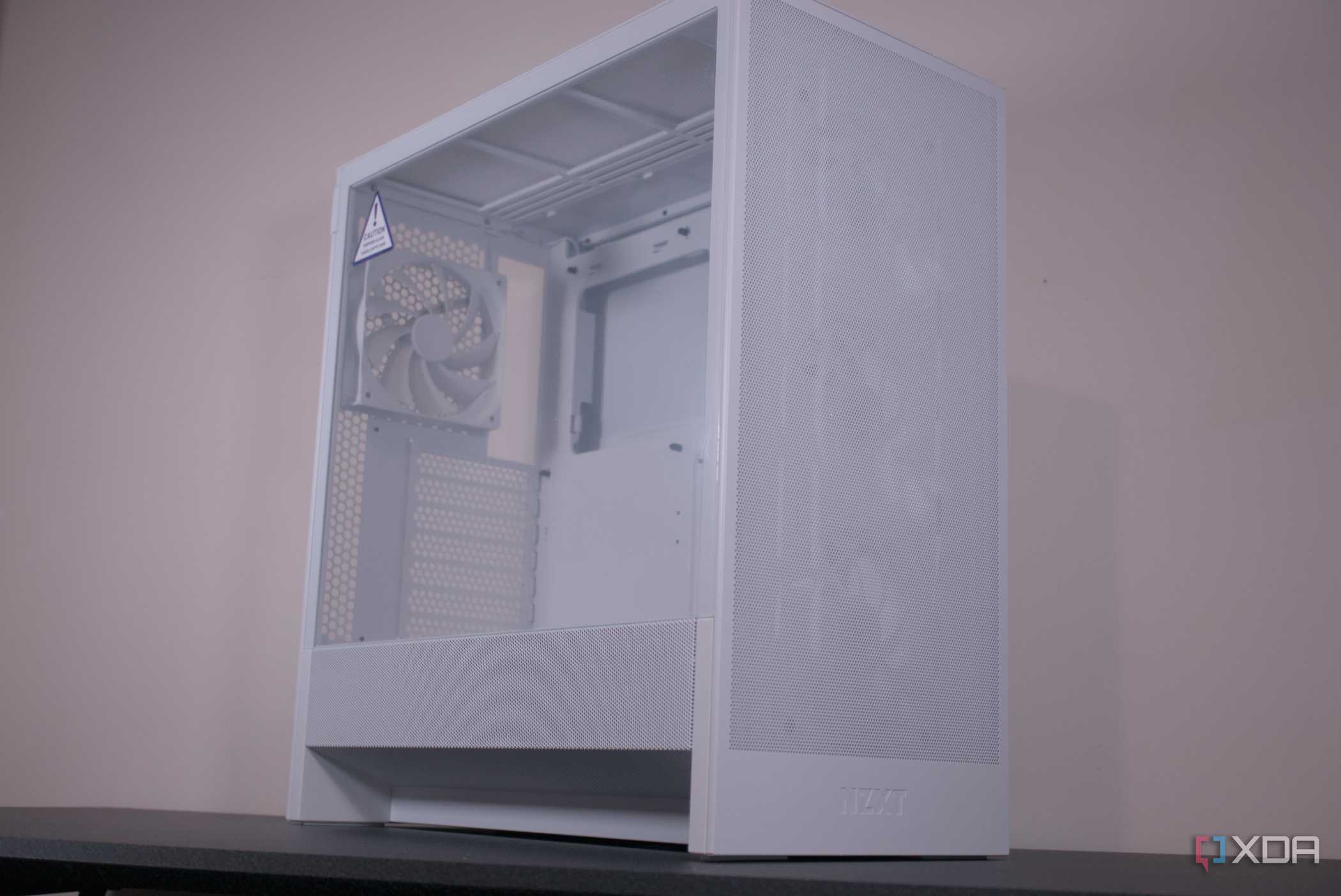 NZXT H5 Flow RGB front side