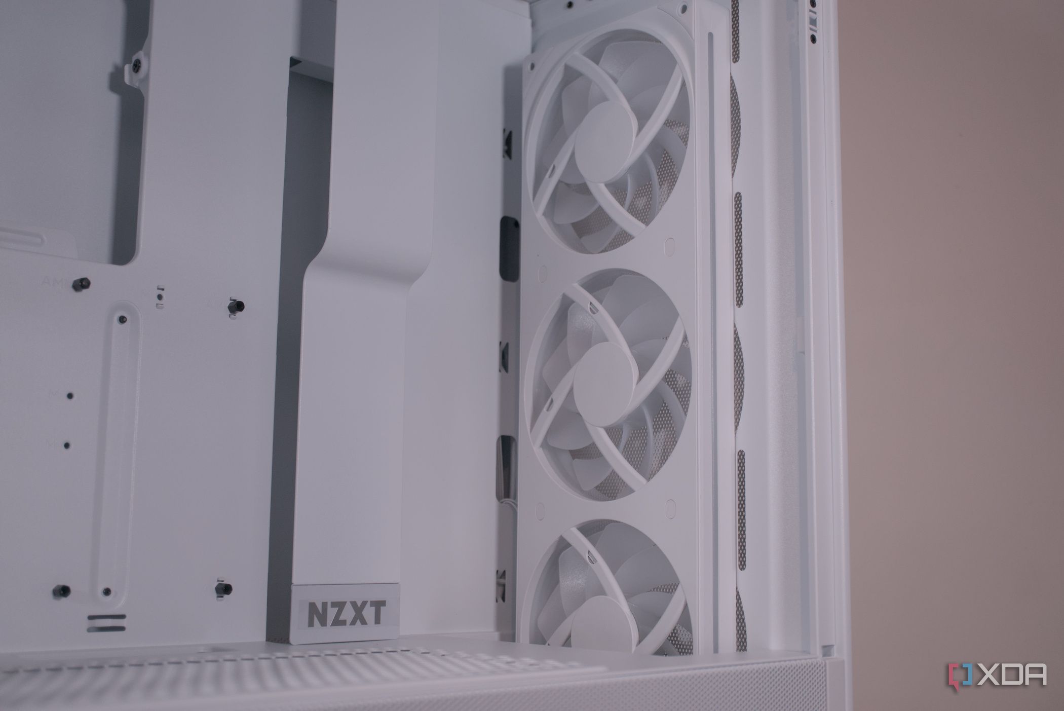 NZXT H5 Flow RGB front fan