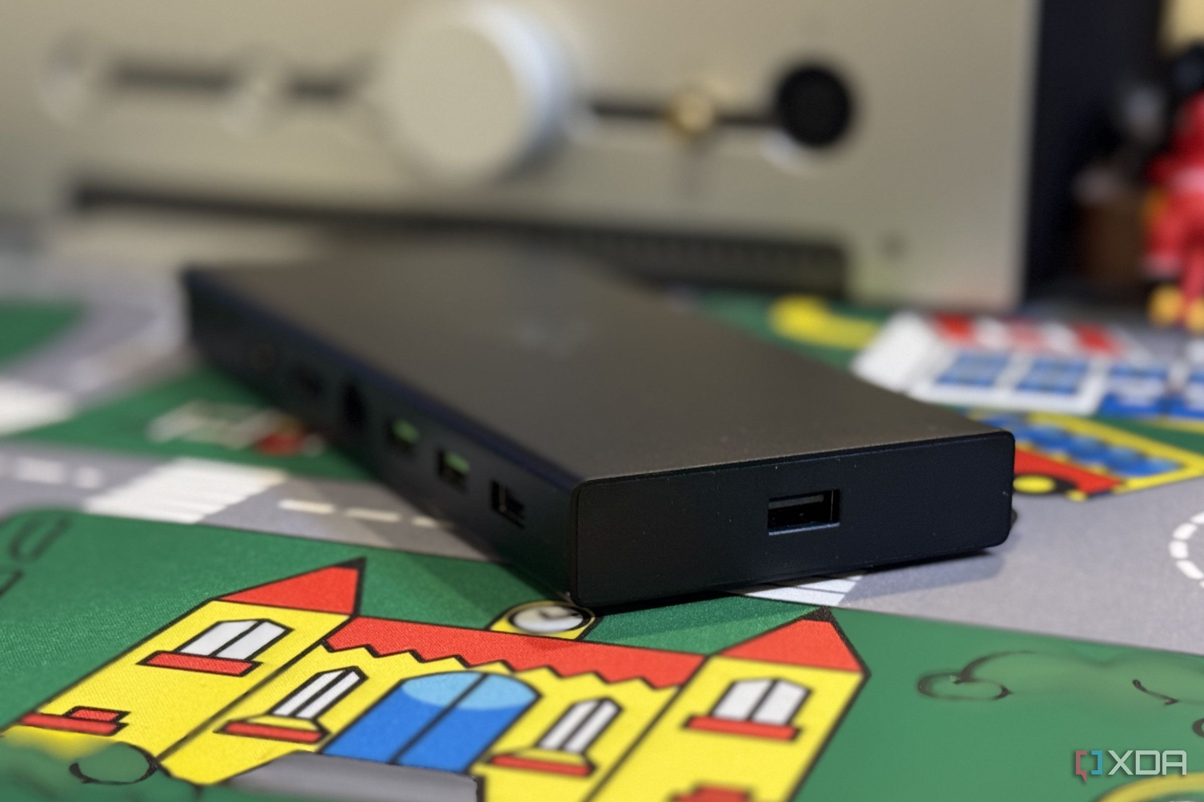 razer usb 4 dock showing the dedicated dongle port that is set apart from the rest of the ports