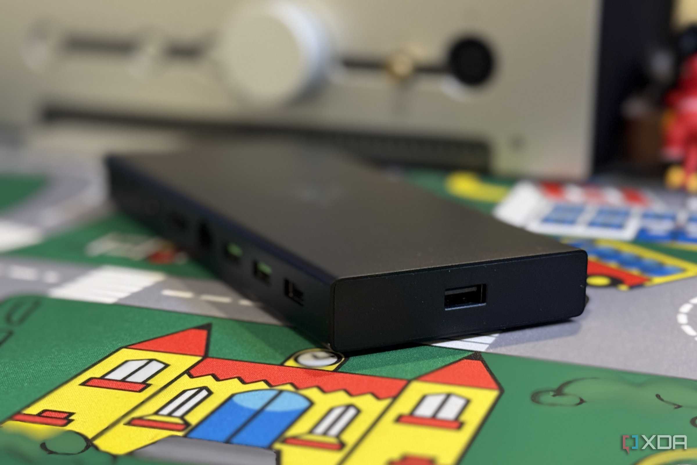 razer usb 4 dock showing the dedicated dongle port that is set apart from the rest of the ports