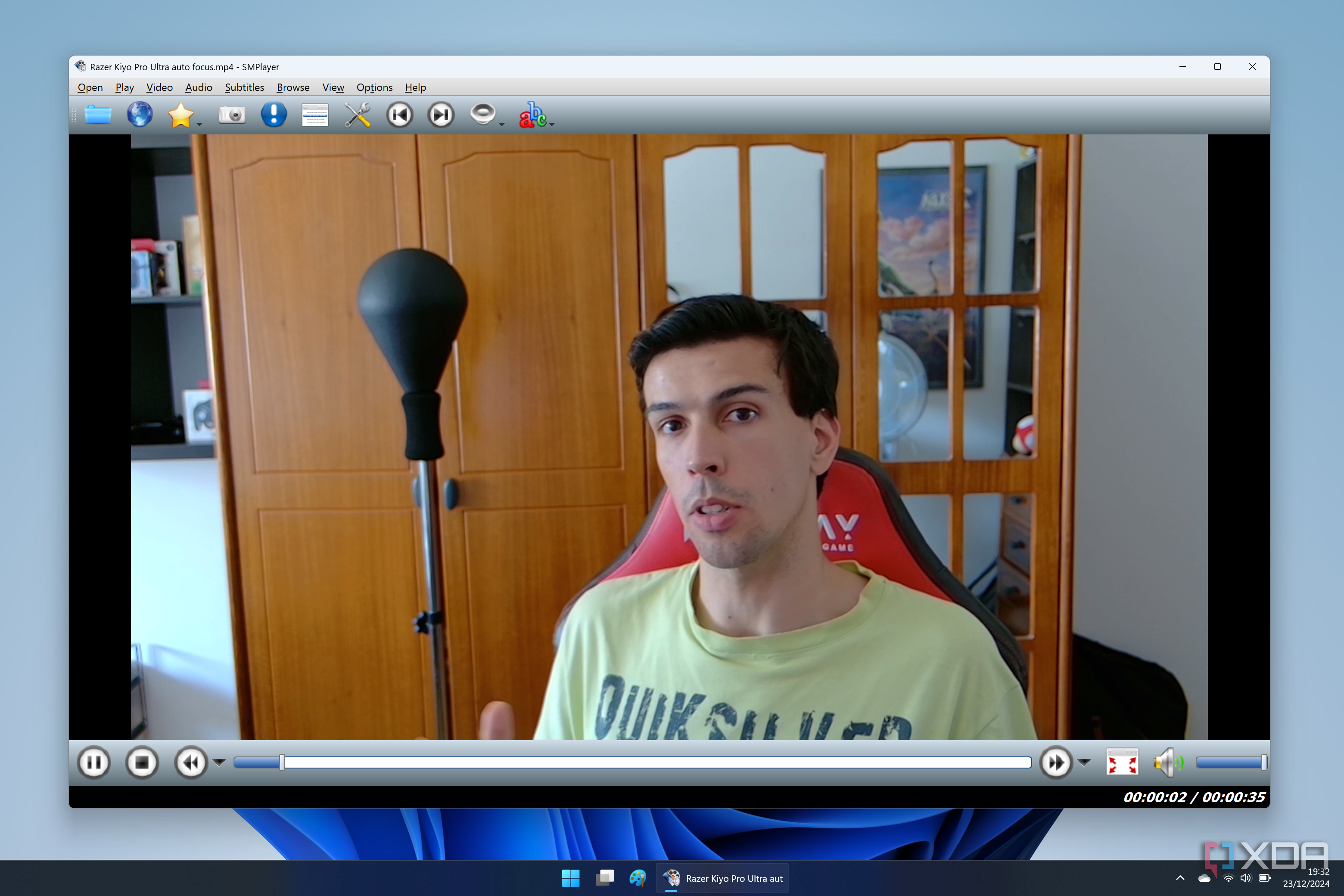Screenshot of Windows 11playing a video in SMPlayer