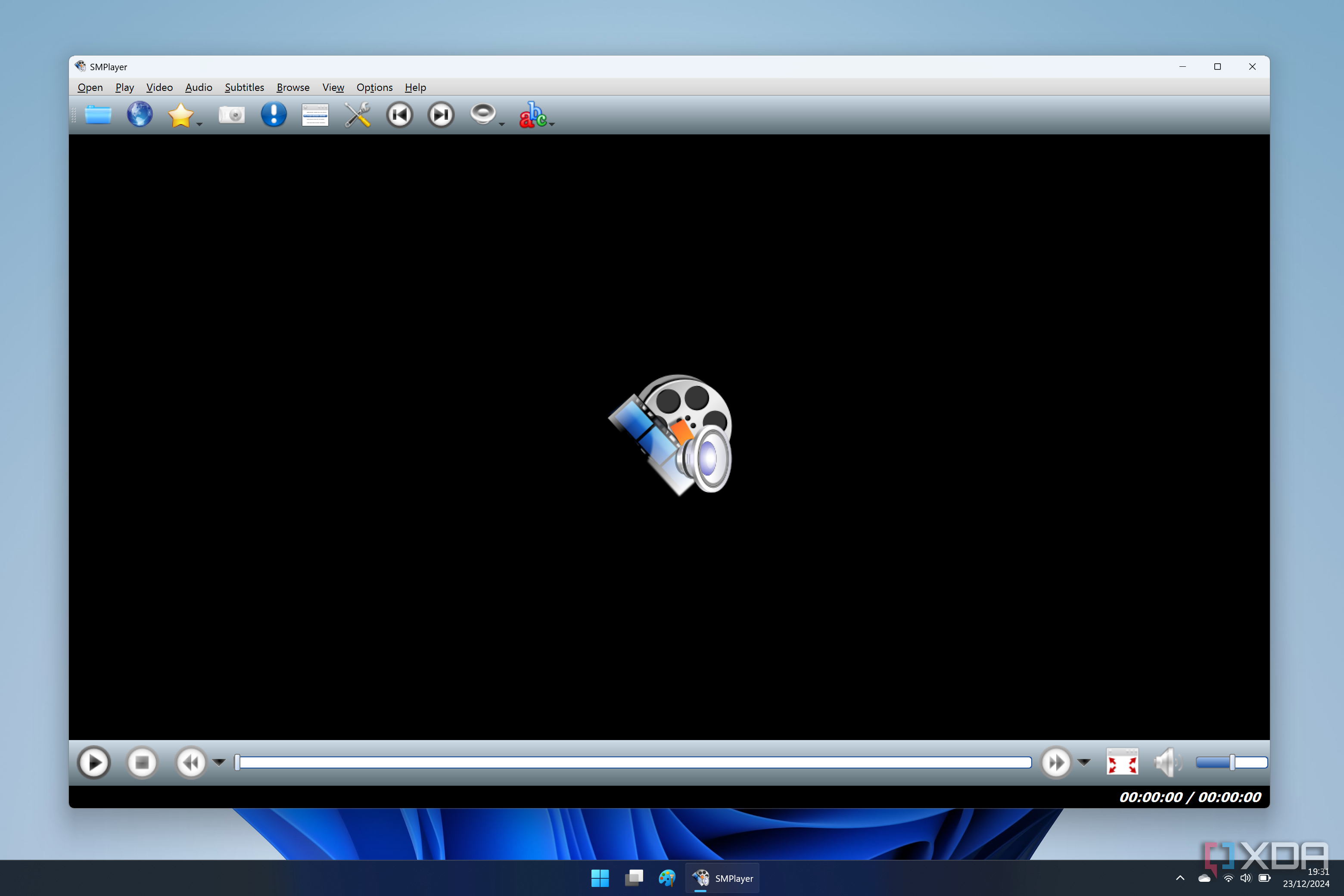 Screenshot of Windows 11 running SMPLayer