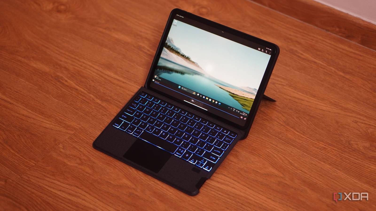 I converted my iPad into a mini travel laptop that runs Windows I converted my iPad into a mini travel laptop that runs Windows