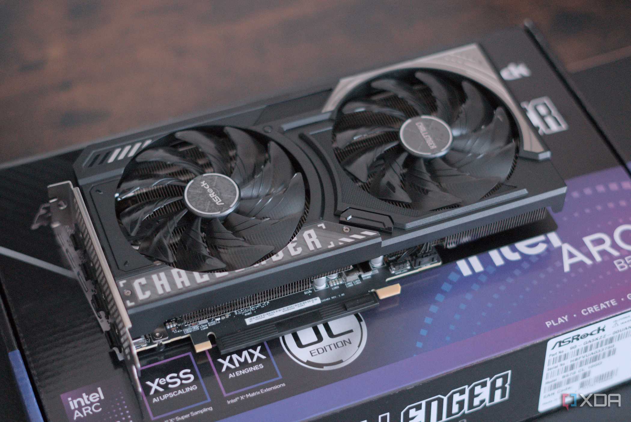 asrock-arc-b570-challenger-top-box