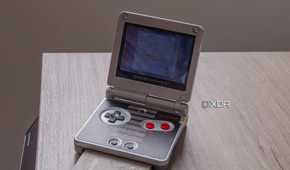 A Game Boy Advance SP running Kid Icarus Of Myths and Monsters