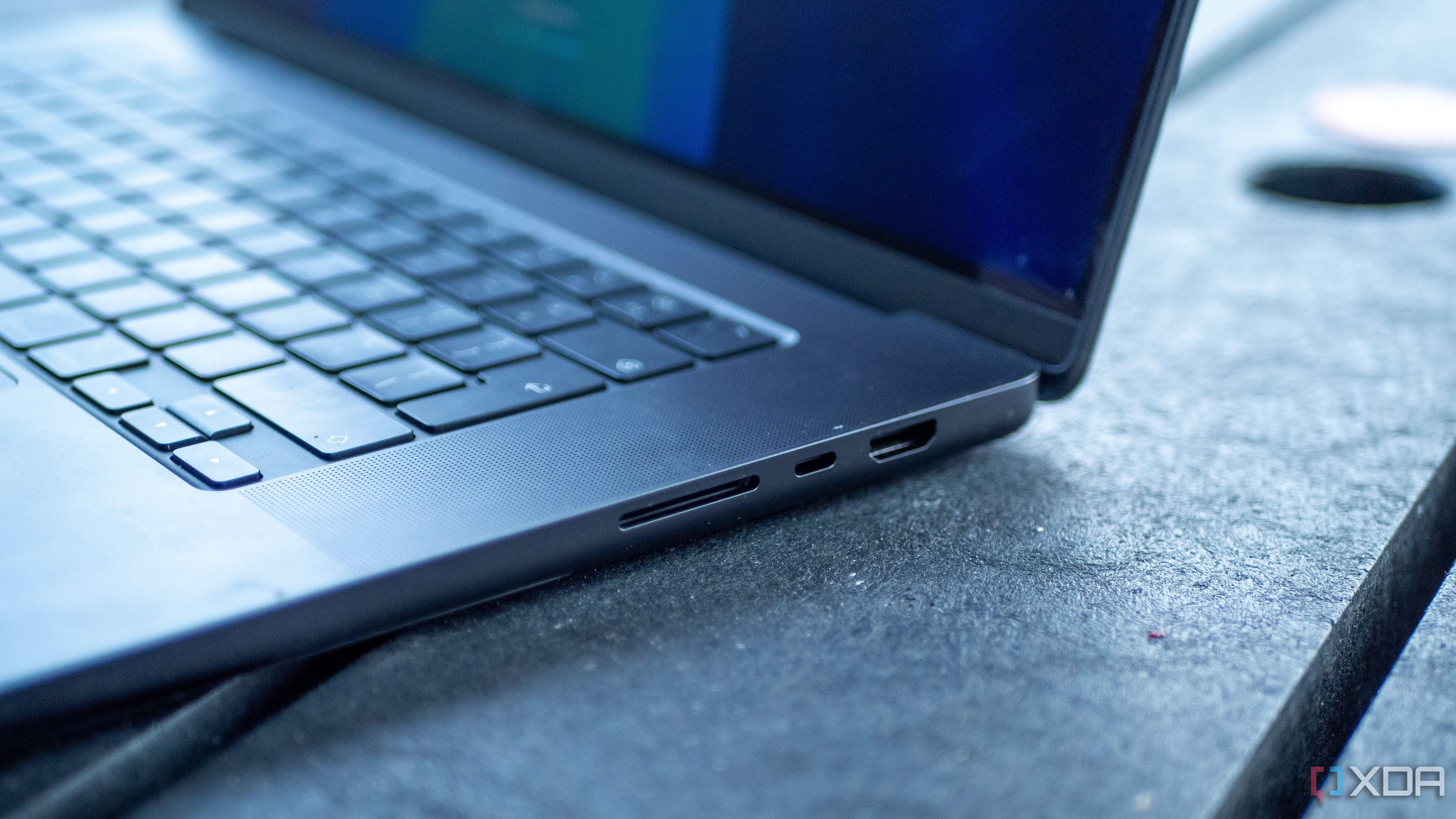 MacBook-Pro-M4-Pro-16-inch-Ports-2