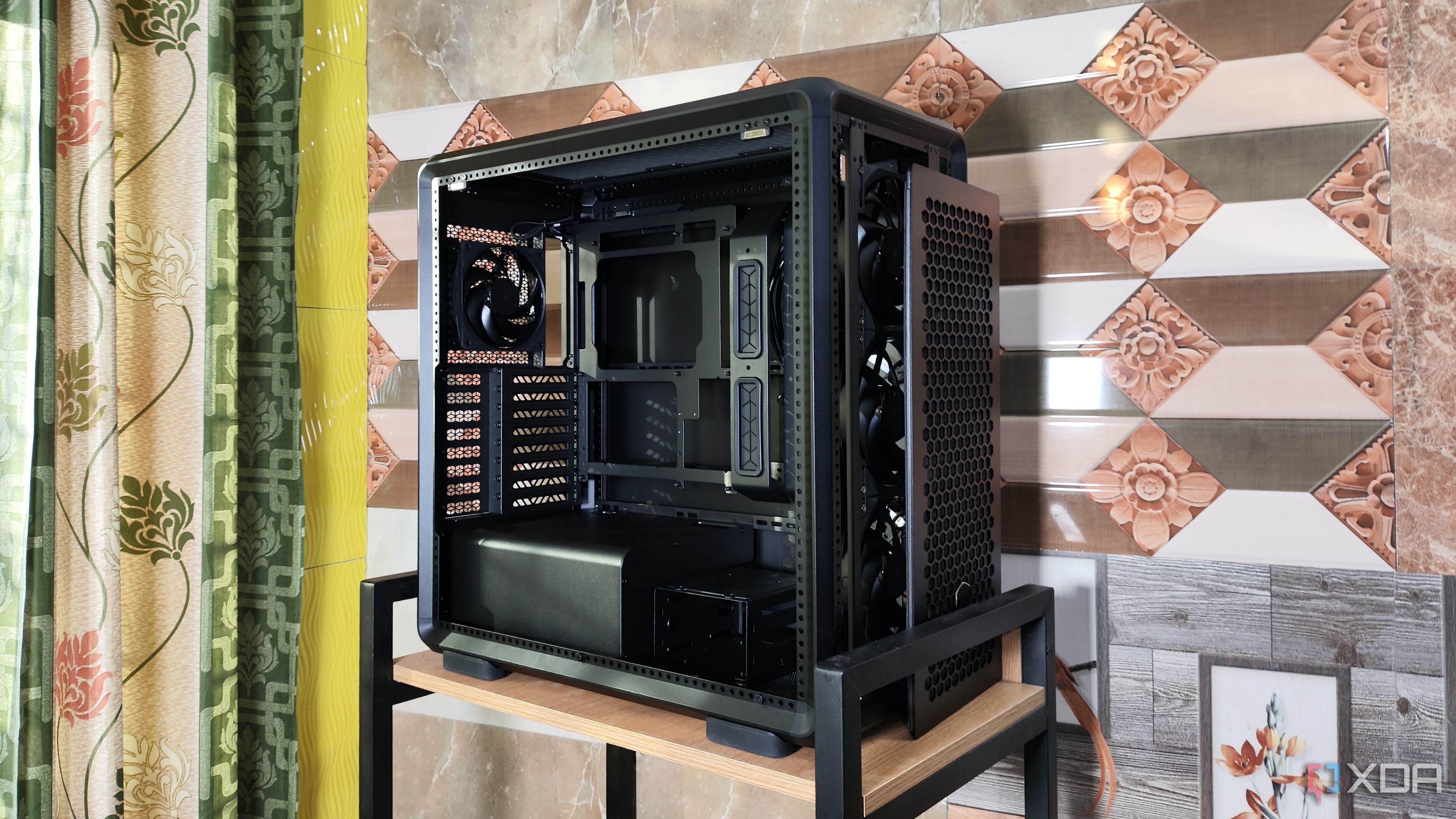 Cooler Master MasterFrame 600 hands-on: A glimpse into the future