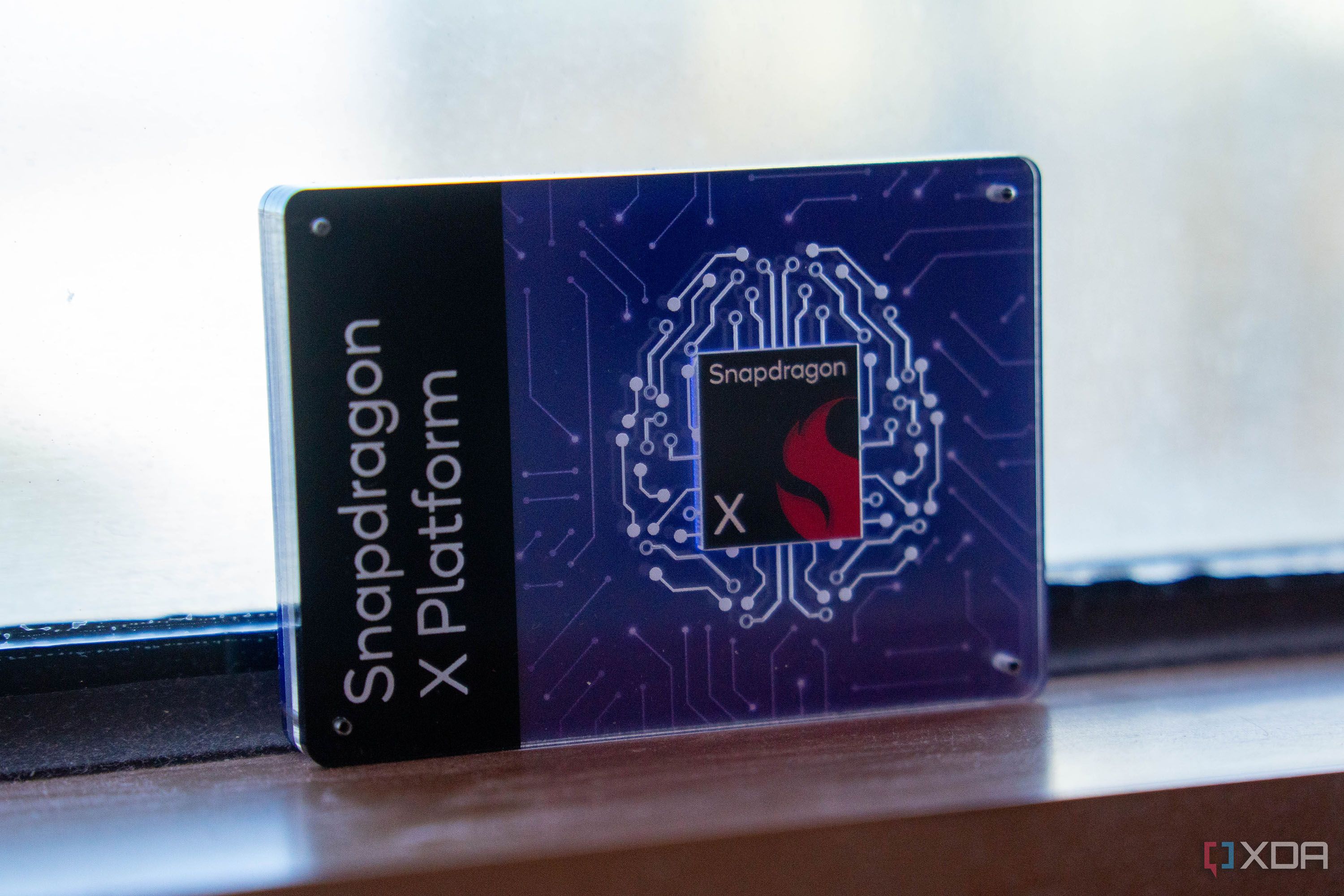 Snapdragon Asus Vivobook S16 Snapdragon X Review. Een laptop om lekker lang