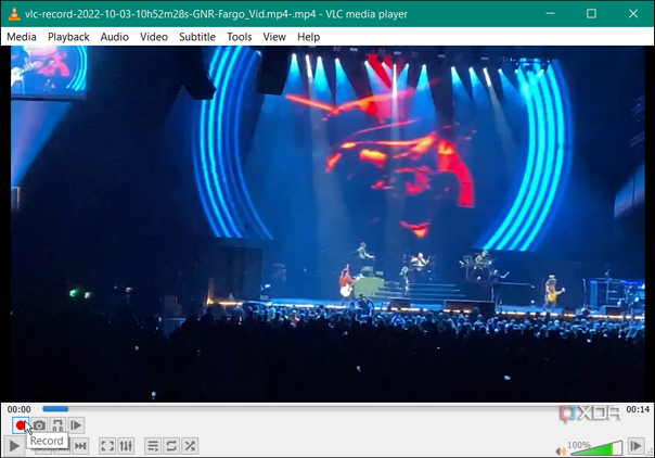 Shows VLC recording and editing live performance for concert