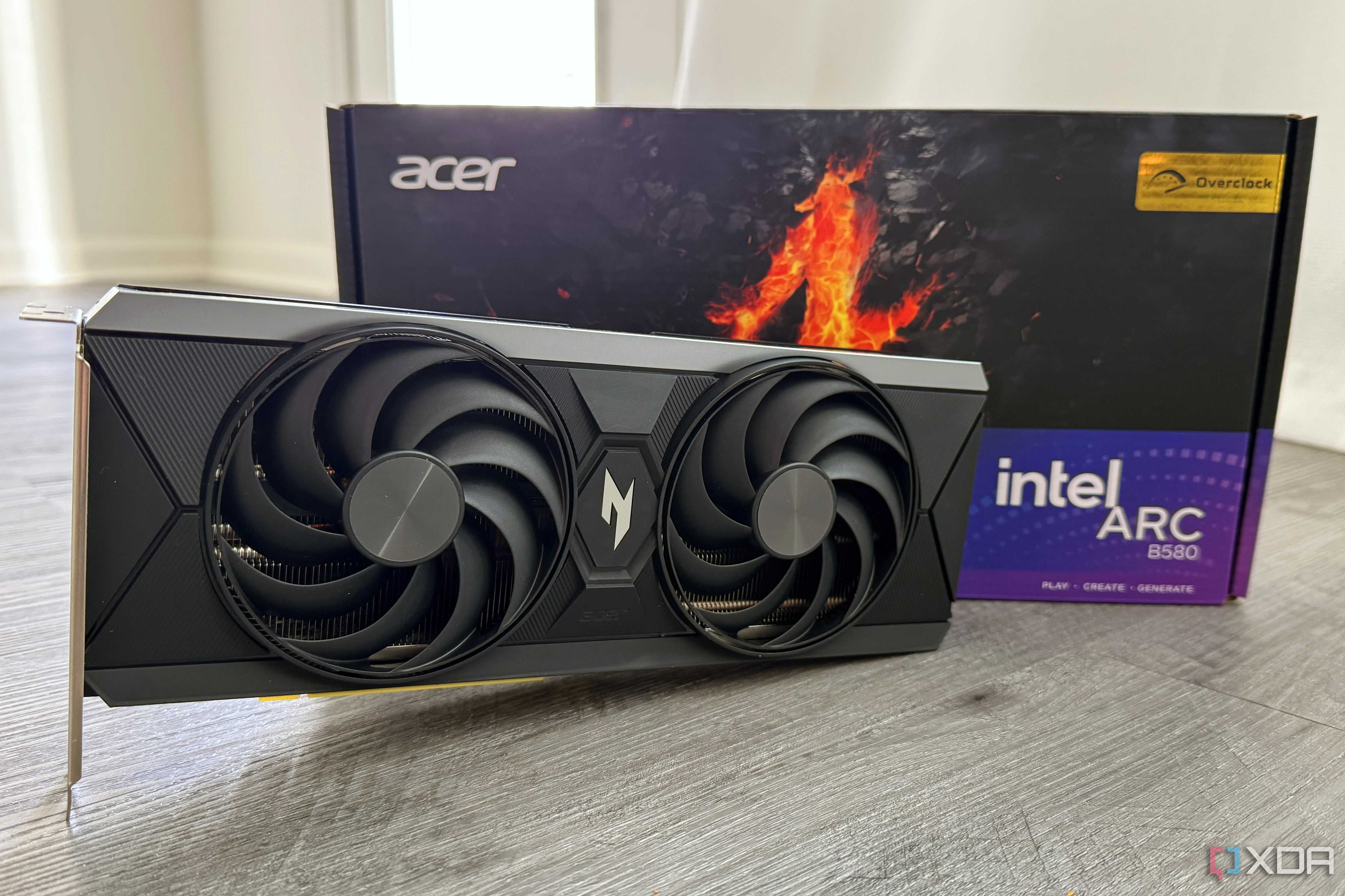 acer b580 arc card in front of box
