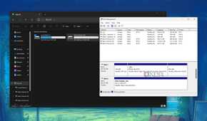 The newly formatted drive shows up inside the File Explorer