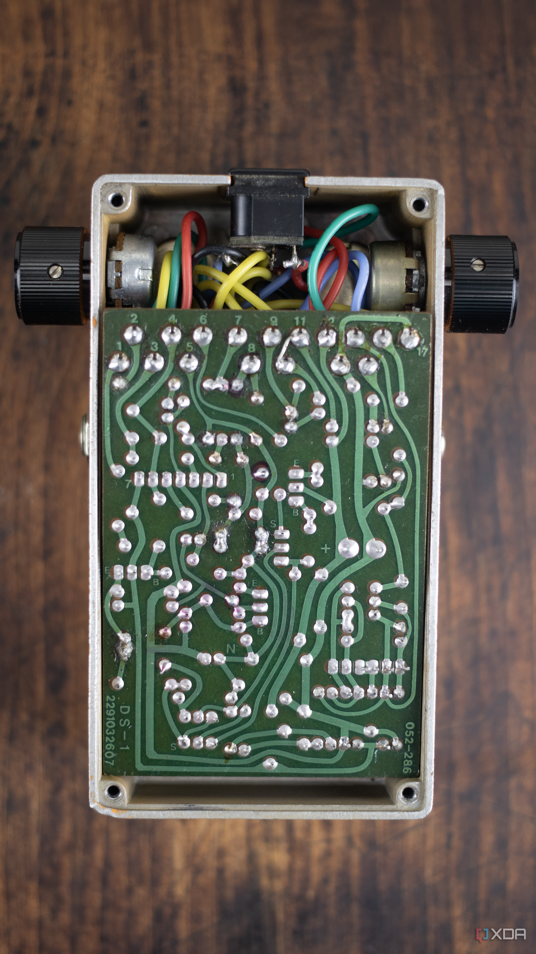 Modified BOSS DS-1 guitar pedal project