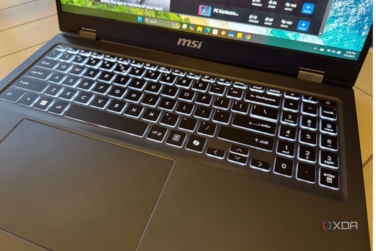 msi-prestige-16-ai-285h-keyboard