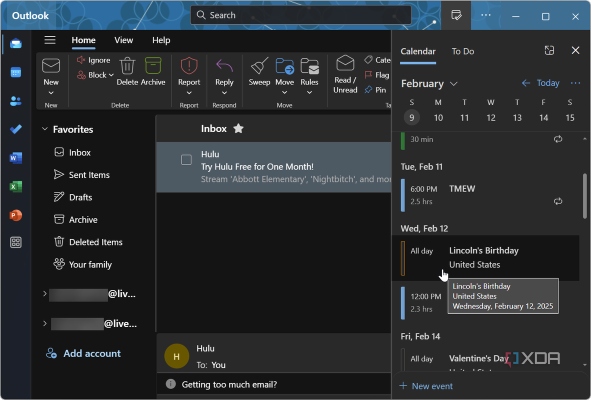 screenshot showing mutltitasking in Outlook app on Windows
