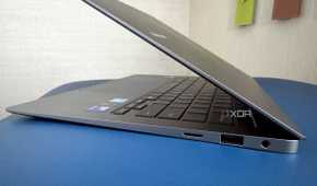 samsung galaxy book 5 pro seen from the right side