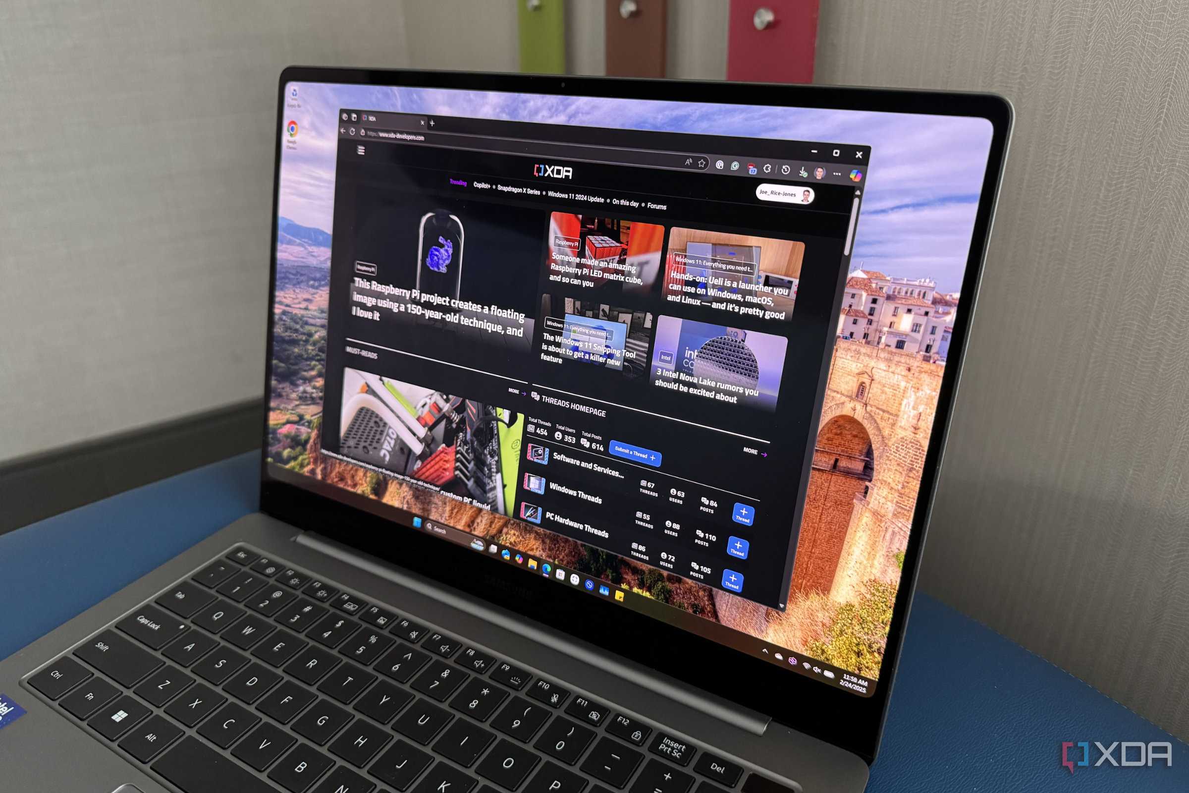 samsung-galaxy-book5-pro-xda-website-angle-1