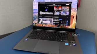samsung galaxy book 5 pro with the xda website on the screen