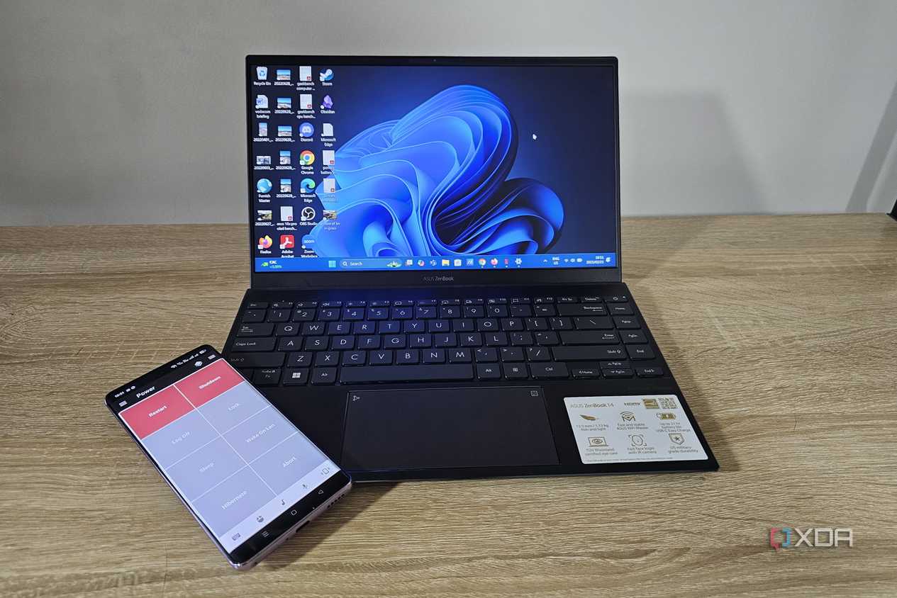 Обновление Windows 11 26H2 пропускает новые процессоры: почему это происходит windows 11 laptop with power options on smartphone with unified remote