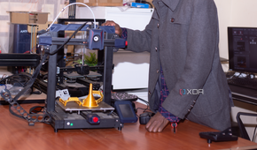 Someone 3D printing files in Anycubic machine