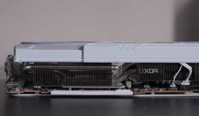 ASRock Radeon RX 9070 Steel Legend