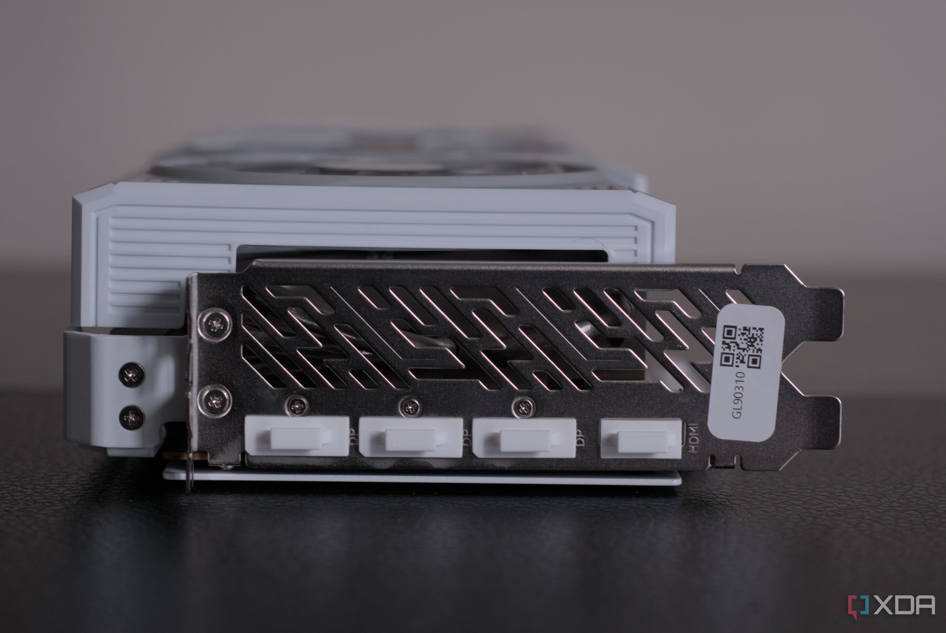 amd-radeon-rx-9070-steel-legend-io